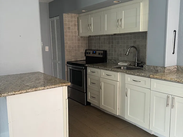 2987 Kalakaua Ave #302 — Photo 9