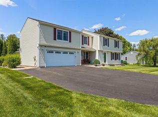 309 Pilgrim Ln, Southington, CT 06489