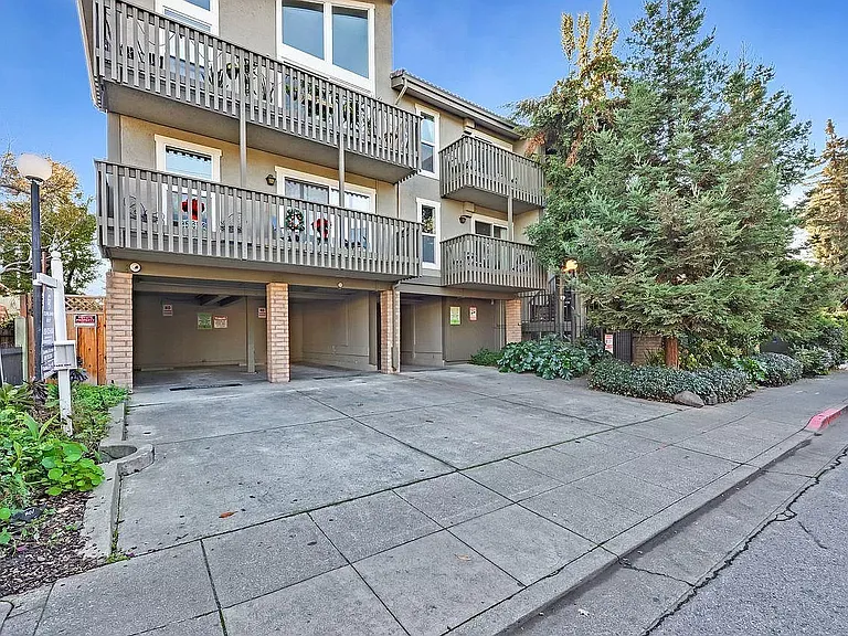 480 E Okeefe St #309 — Photo 12