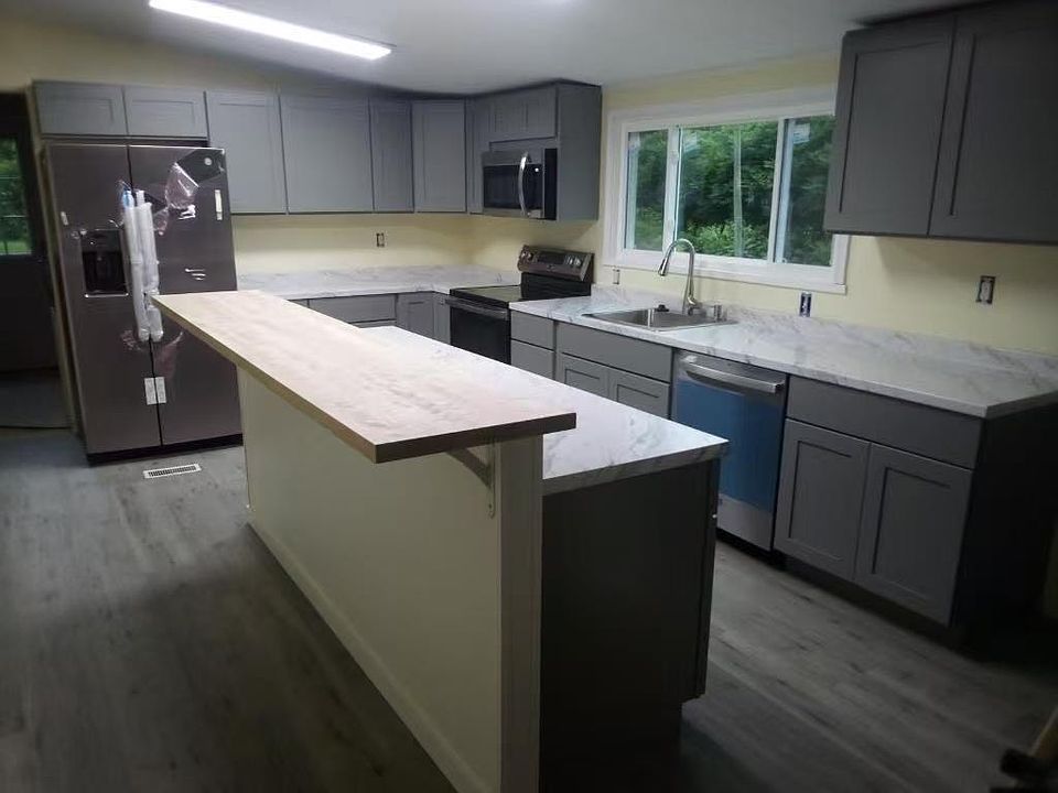 2nd image of 22098 Highland Rd