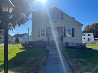 33 Layton St, West Hartford, CT 06110