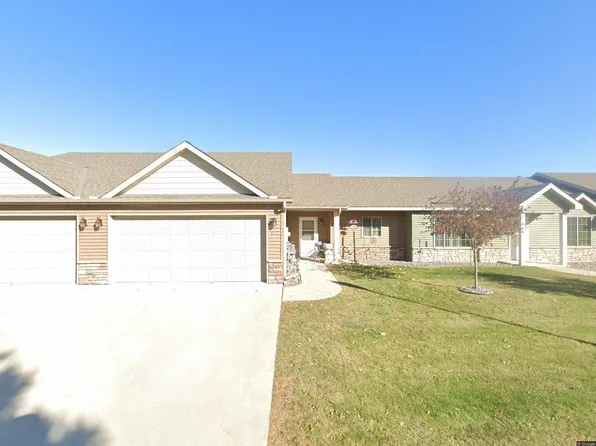 637 Cottonwood Ave, Litchfield, MN 55355