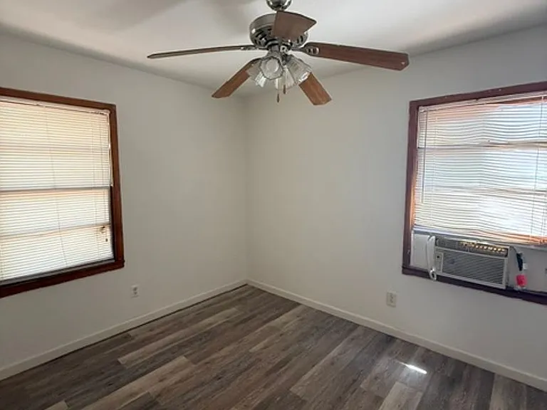 1317 S Crockett Dr — Photo 8