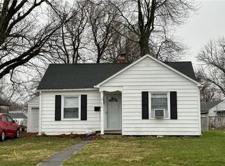 805 Oklahoma Ave, Mattoon, IL 61938