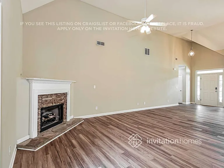 1103 Mason Lee Ave — Photo 4