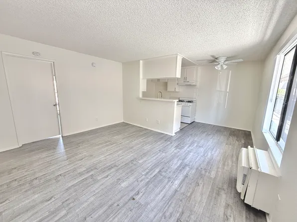 (undisclosed Address), North Hollywood, CA 91605