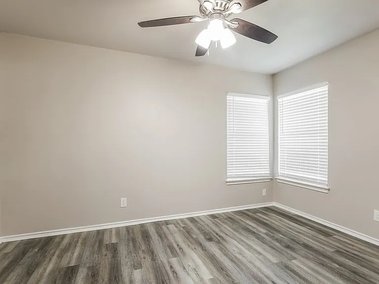 8151 Cheryl Meadow Dr — Photo 14