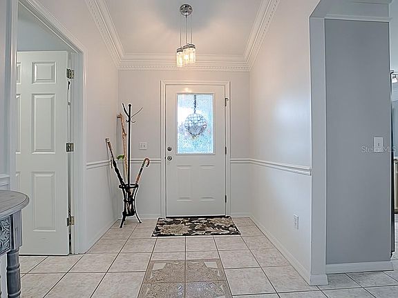 4th image of 609 Ortega Way