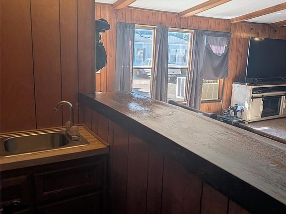 3rd image of 3440 Scotland Cir