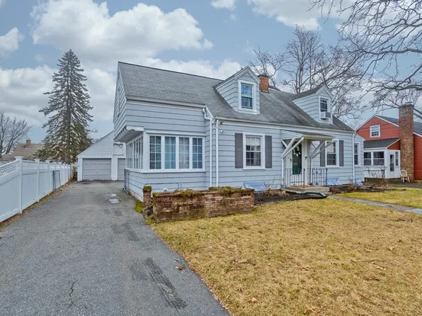 61 Harmon Ave, Springfield, MA 01118