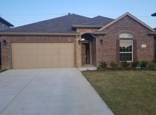 1120 Salem Dr, Denton, TX 76208