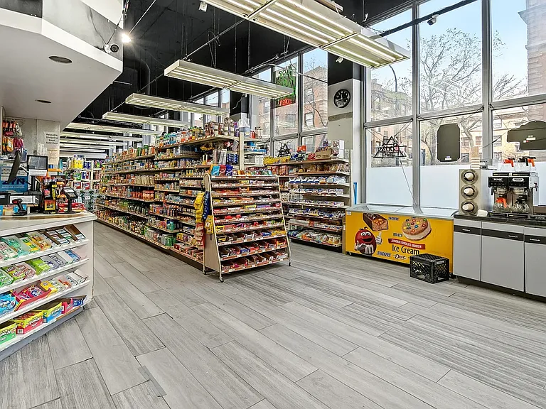 655 W Irving Park Rd #5305 — Photo 16