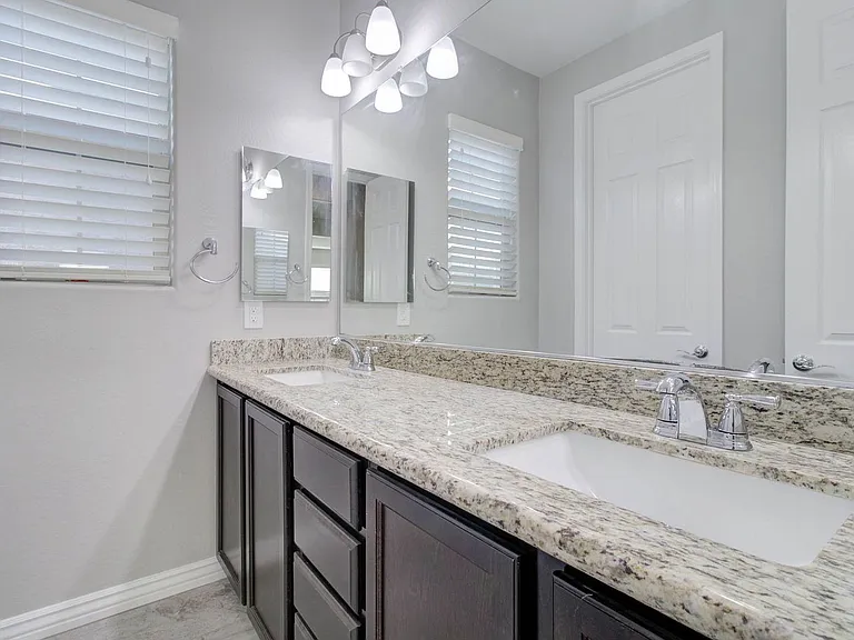 4617 E Walter Way — Photo 27
