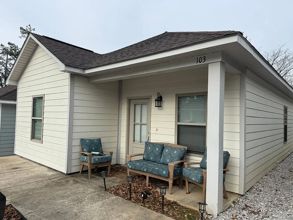 103 Private Road 4017