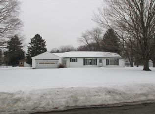 6965 Roosevelt Dr, Mentor, OH