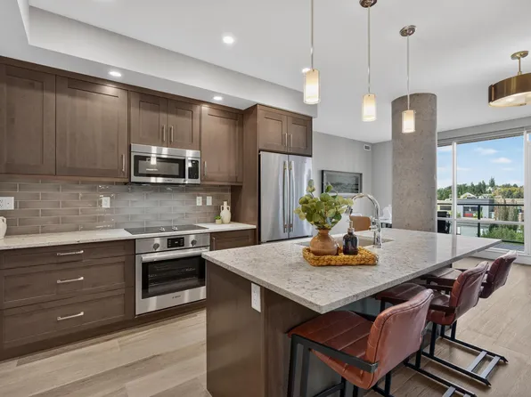 200 Bellerose Dr #732, Saint Albert, AB T8N 7P7