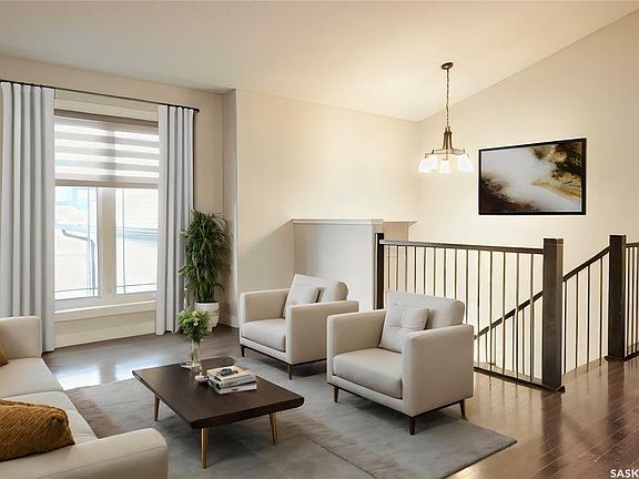 2nd image of 727 Hargreaves Cres