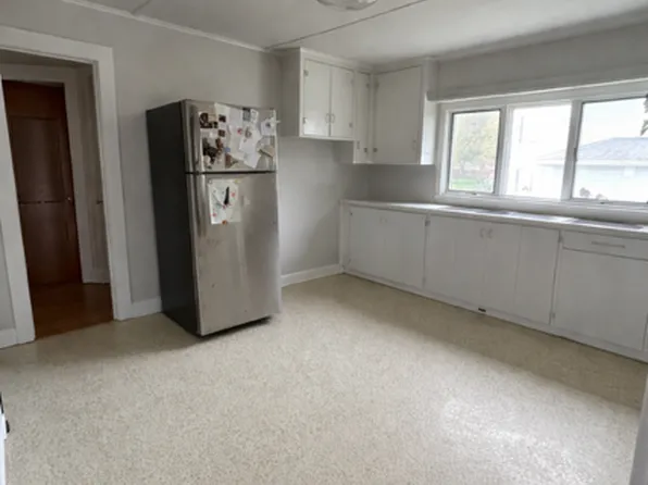 123-125 Thimble Island Rd, Branford, CT 06405