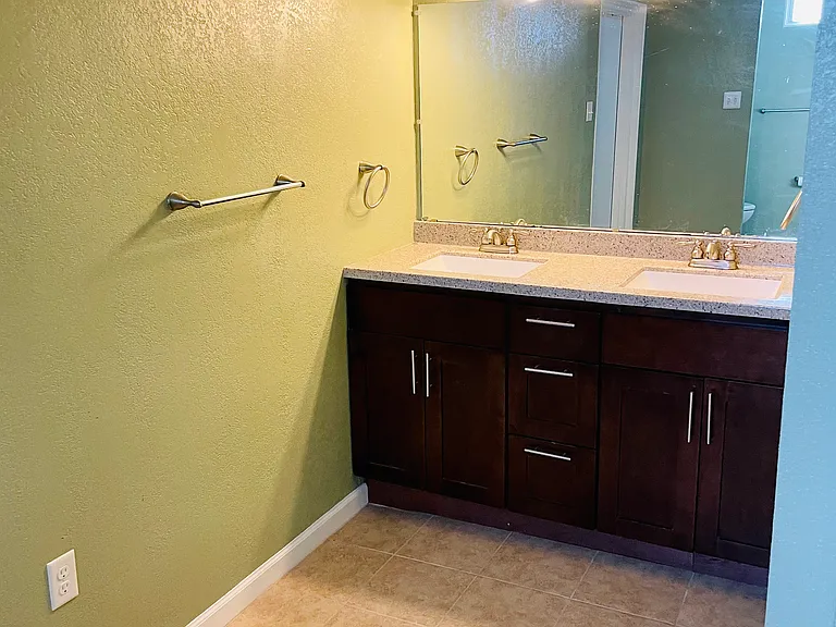 306 S Davis St — Photo 17