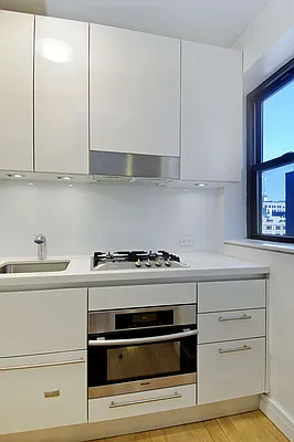 Rented by Compass | media 26