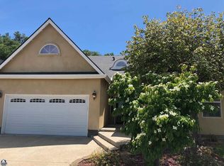 18034 Clouds Rest Rd, Soulsbyville, CA 95372