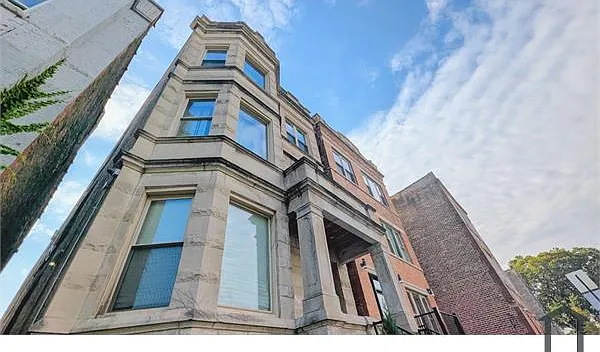 1631 S Homan Ave #3R — Photo 8