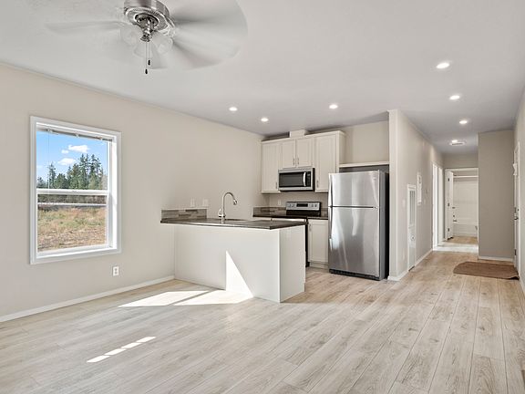 5th image of 35312 N Newport Hwy #85