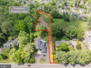 4327 Bridgeboro Rd, Moorestown, NJ 08057