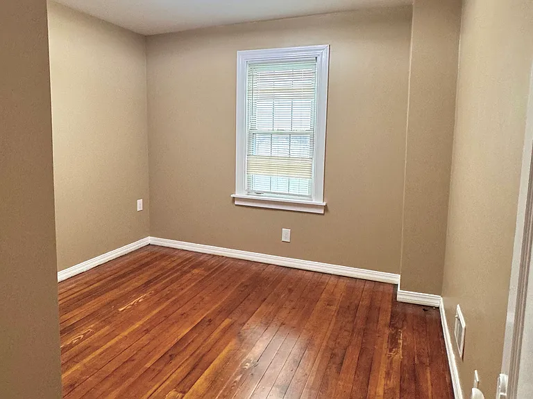 1616 Leolyn St — Photo 15