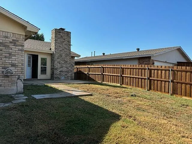 Building Photo - 5144 Reed Dr