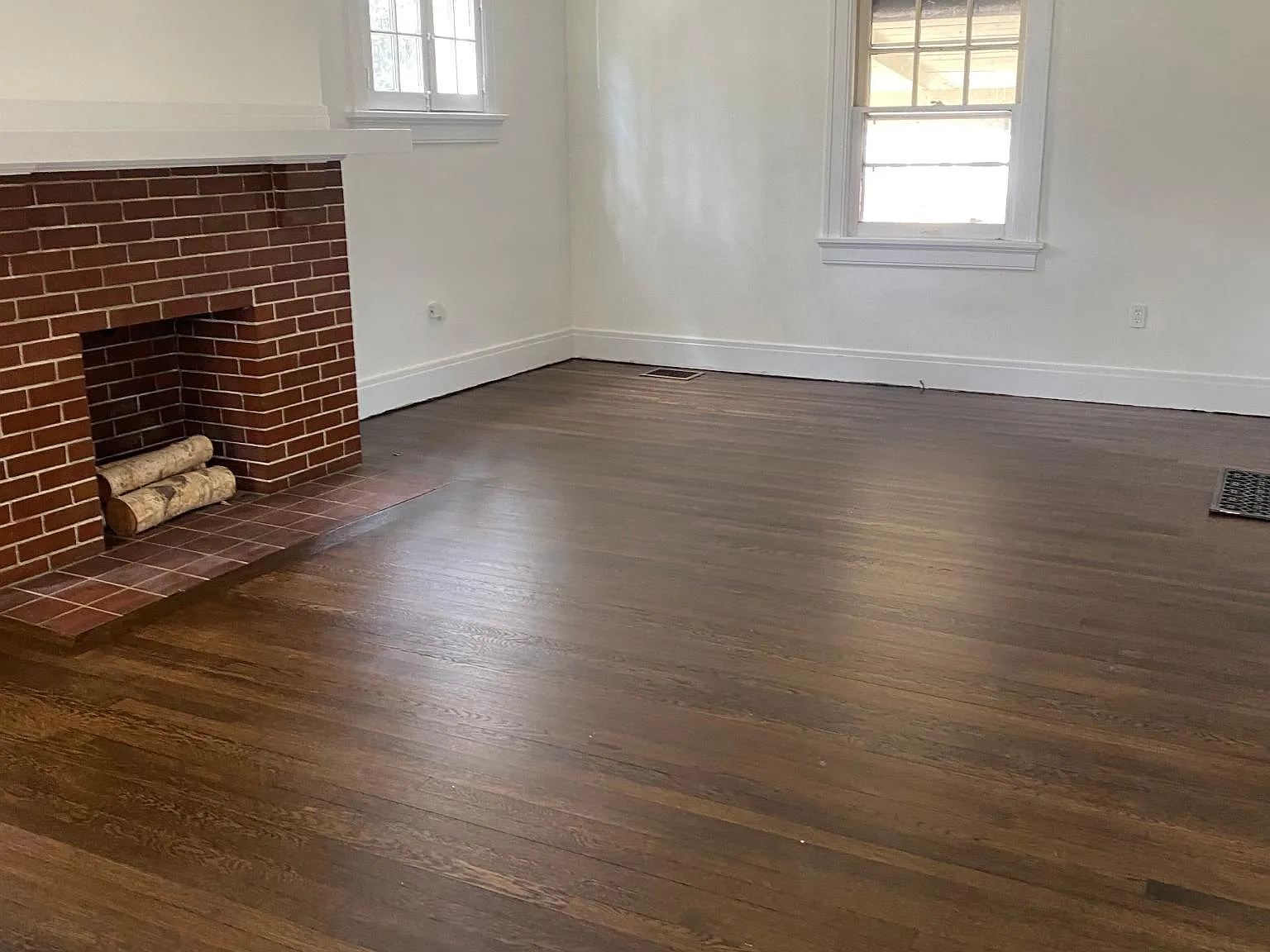 125 Sawmill Rd — Photo 3