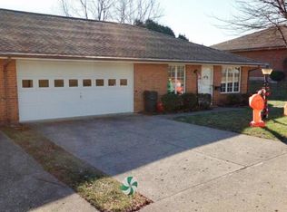 755 Grandview Dr, Springfield, OH 45503