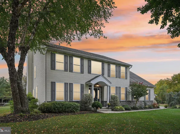 52 Meadowview Ct, Shamong, NJ 08088