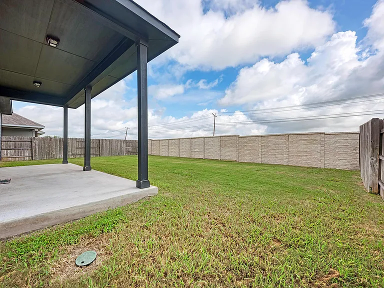 4428 Mandalin St — Photo 40