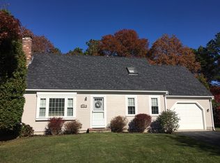 14 Skipjack Ln, Hyannis, MA 02601