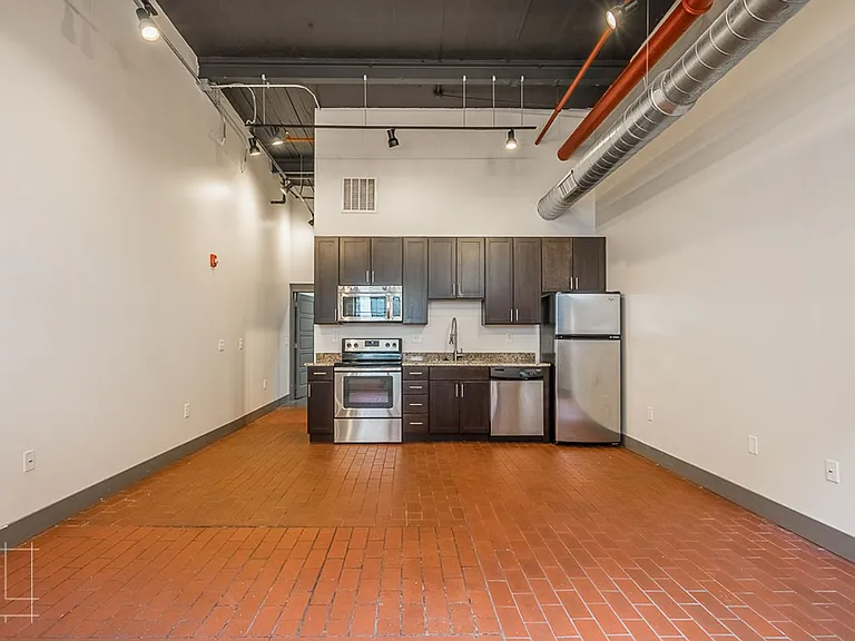 Wonder Bread Lofts — Photo 19