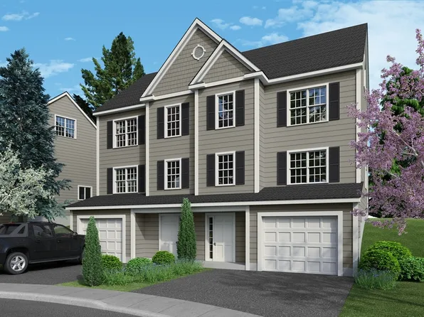 106 Pond St #U-30, Attleboro, MA 02703