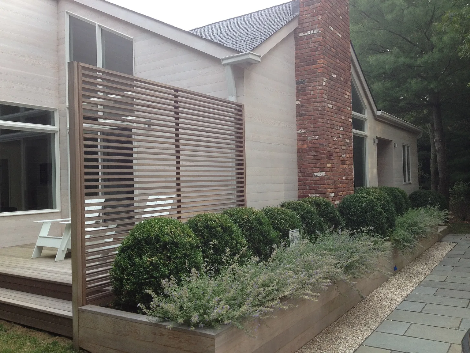 Modern, with Pool & Tennis — Photo 3