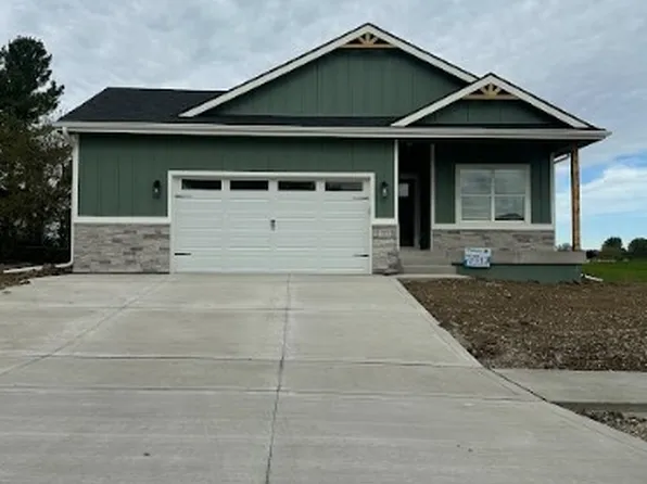 777 E 23rd St N, Newton, IA 50208