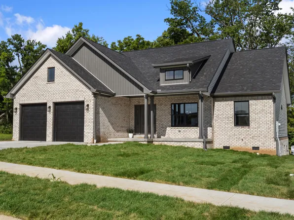 232 Max Cavnes Rd, Danville, KY 40422