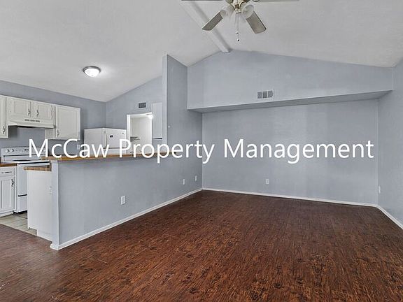 4th image of 9576 Gonzales Dr