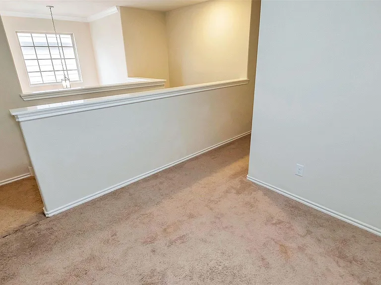 6475 Calgary Woods Ln — Photo 27
