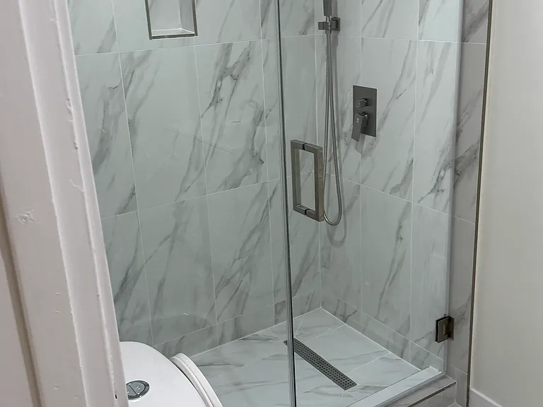 737 N Ridgewood Pl #741-1/2 — Photo 11