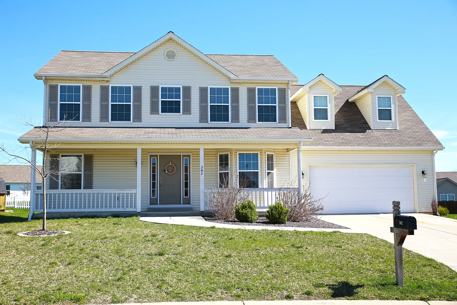 342 Macbeth Dr photo 1