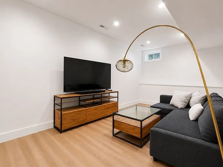 115 Summer St #1 — Photo 18