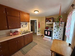 831 Division St #0, La Crosse, WI 54601