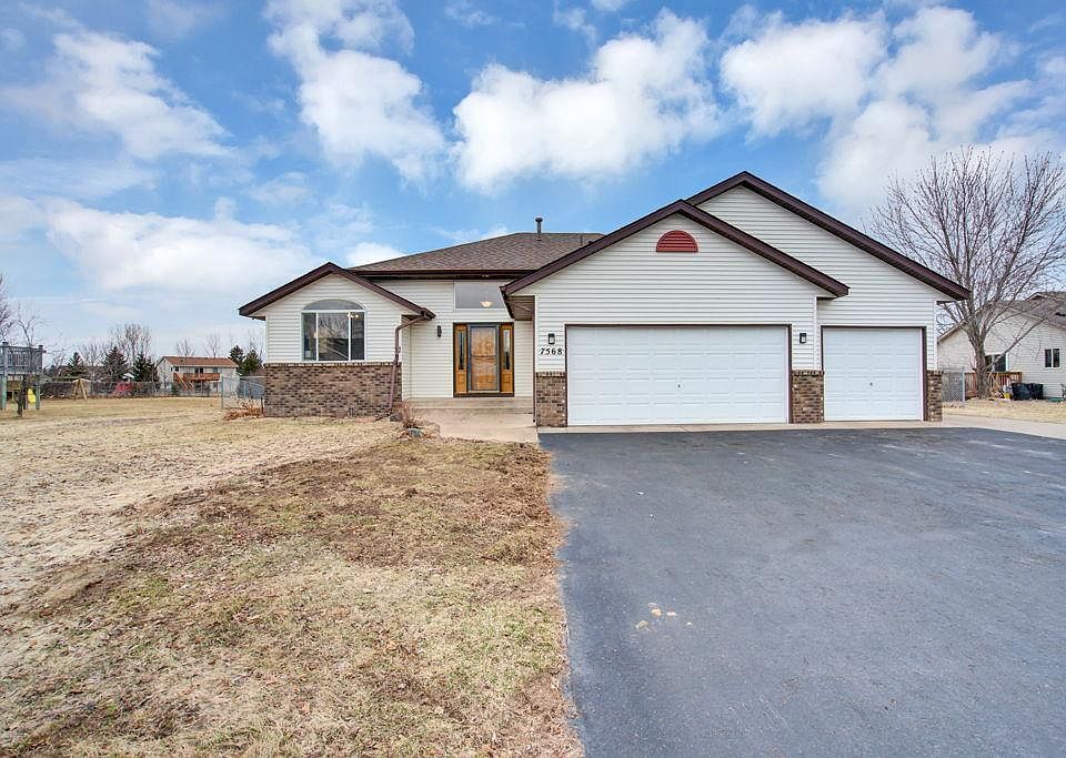 1st image of 7568 Wellington Cir