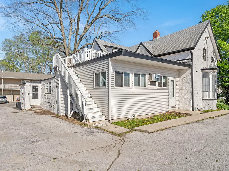 420 W Normal St — Photo 14