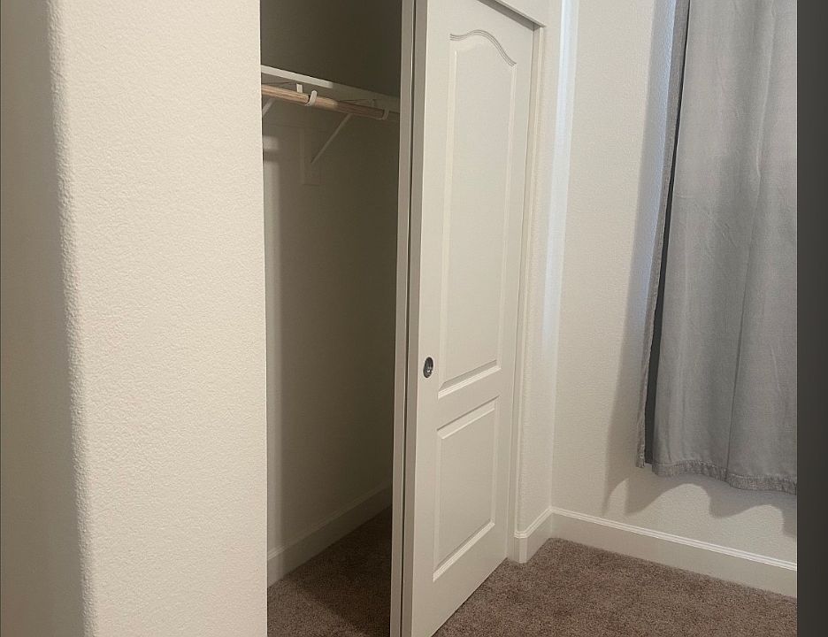 1st image of 660 Headley Ln