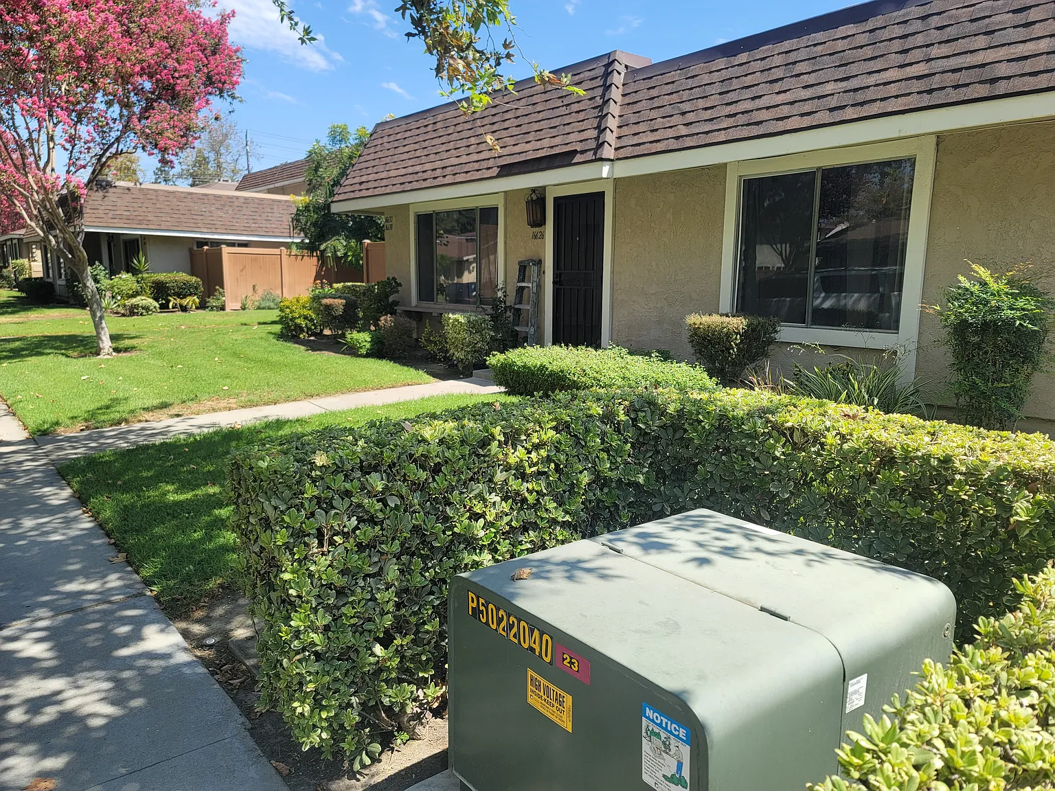 2 bed, 808 sqft, $2,685 — Photo 2